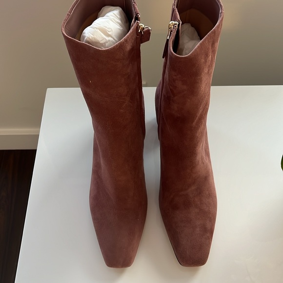 Brand new Valentino Rockstud suede heel ankle boots. - Picture 6 of 14